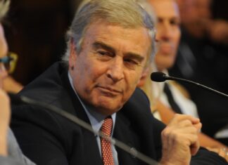 Un exministro de Mauricio Macri calificó como una medida «audaz» nombrar a un militar en Defensa y apuntó a una posible «confusión de roles» Un exministro de Mauricio Macri calificó como una medida "audaz" nombrar a un militar en Defensa y apuntó a una posible "confusión de roles"