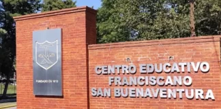 Un alumno atacó a un preceptor con agua hirviendo