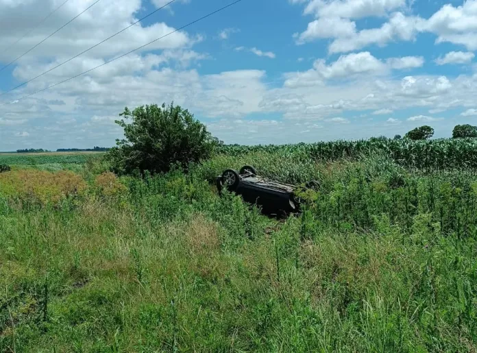 Despiste y vuelco en Ruta 12 Despiste y vuelco en Ruta 12