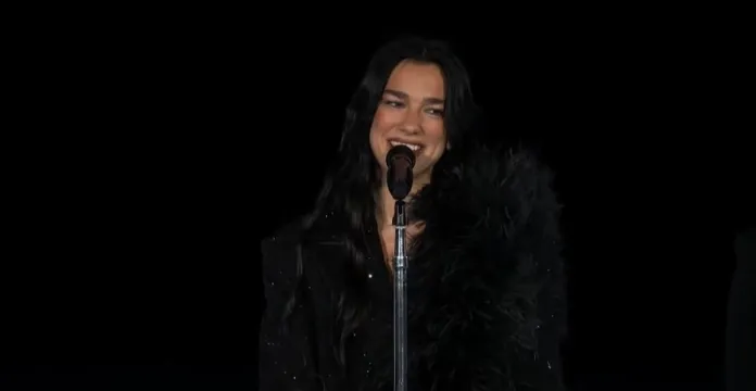 Dua Lipa sorprendió al público cantando un hit de Miranda! en pleno show