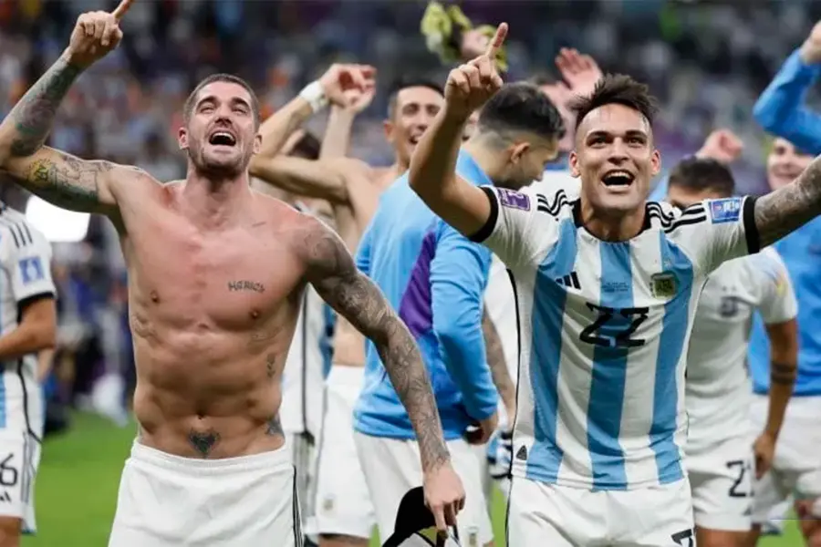 Costas exige el regreso de dos campeones del mundo a Racing
