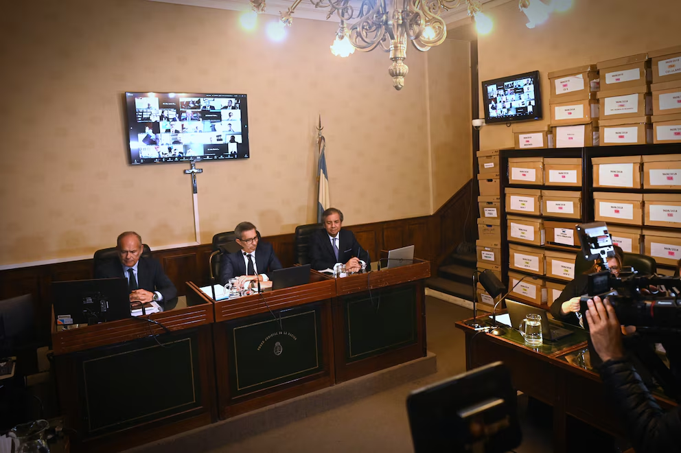 Comenzó el juicio oral por la causa de los Cuadernos de las Coimas, con la presencia de los tres jueces del tribunal/RS Fotos