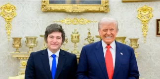 Javier Milei junto a Donald Trump en la Casa Blanca. Foto: (Infobae).