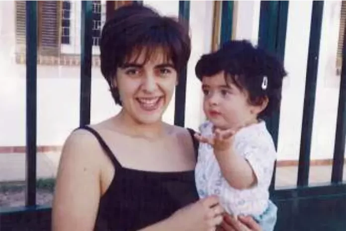 Marita Verón junto a su pequeña hija, antes de desaparecer