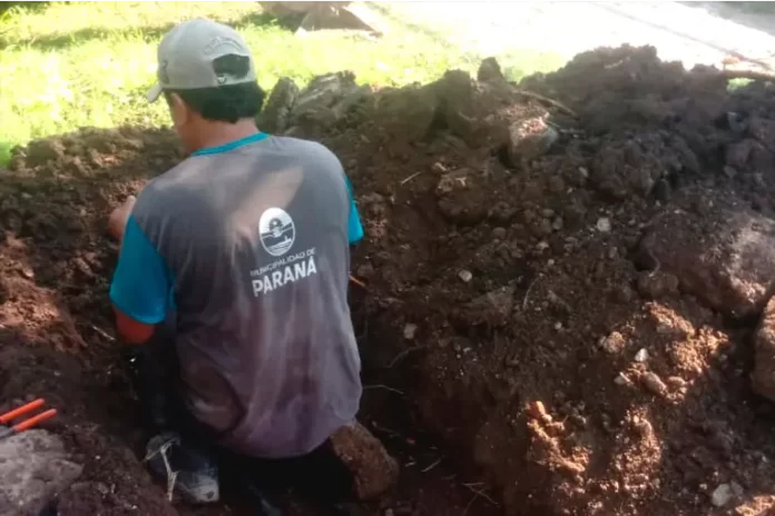 Trabajos programados en la red de agua potable. Foto: (MP). Trabajos programados en la red de agua potable Paraná. Foto: (MP).