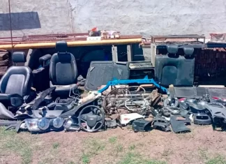 Secuestraron autopartes de un auto robado en Paraná durante un operativo policial Las partes del Chevrolet Sonic