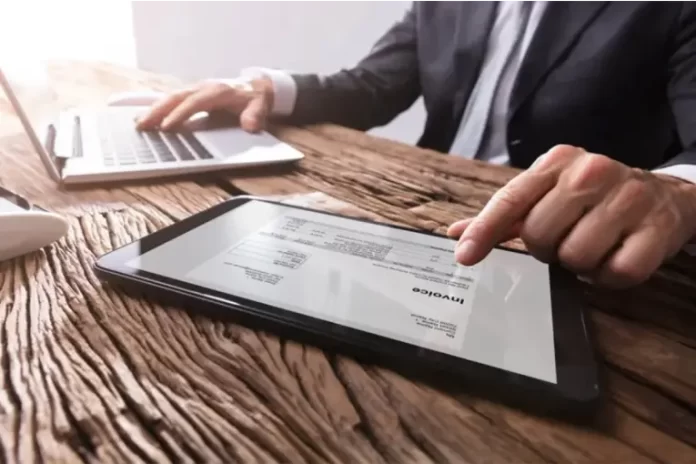 El Banco Central analiza eliminar los cheques físicos
