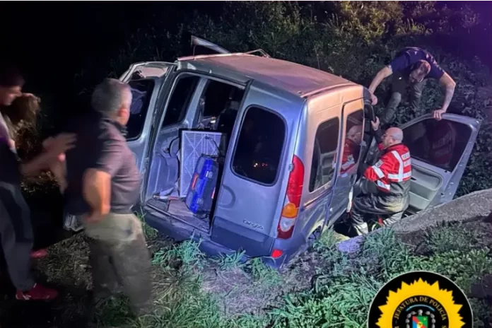 Tres heridos tras un fuerte siniestro vial en Ruta 12. Foto: (PER) Tres heridos tras un fuerte siniestro vial en Ruta 12. Foto: (PER)
