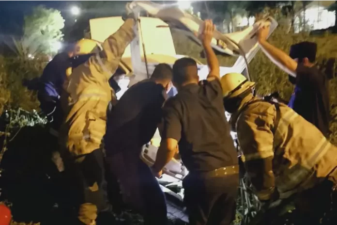 Uno de los vehículos involucrados. Foto: Bomberos Voluntarios.