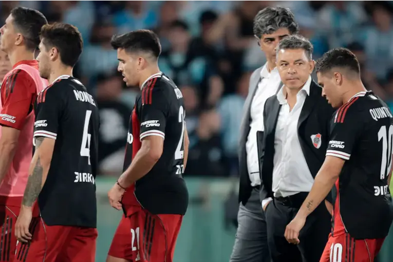 River quedó sin margen: perdió otra vía de clasificación a la Libertadores 2026. Foto: (NA).