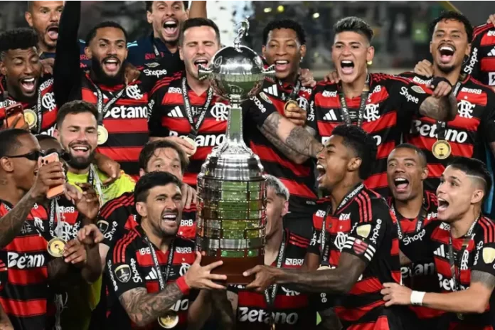 Flamengo levantó la Copa Libertadores 2025. Foto: La Nación.