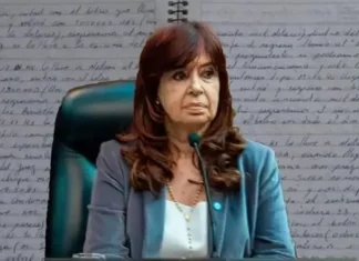 Comenzó el juicio por la Causa Cuadernos: Cristina Kirchner vuelve a ser juzgada junto a 86 acusados Cristina Kirchner vuelve a ser juzgada junto a 86 acusados