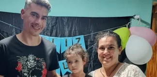 Ava, una niña de 2 años con una rara enfermedad