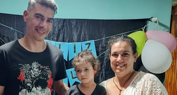 Ava, una niña de 2 años con una rara enfermedad
