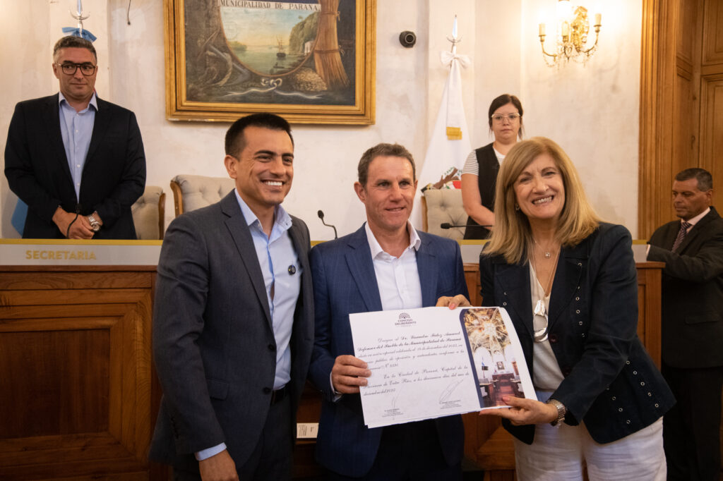 Asumieron los nuevos defensores del pueblo de Paraná. Foto: (MP)