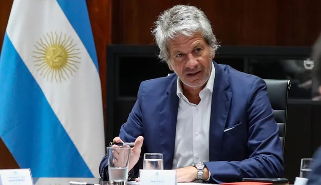 Juan Pazo renunció al cargo de Director Ejecutivo de ARCA. Juan Pazo renunció al cargo de Director Ejecutivo de ARCA.