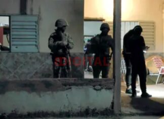 Allanamiento por narcomenudeo en San Benito: secuestran drogas, dinero y detienen a varias personas Imagen del operativo en San Benito. Foto: Elonce.