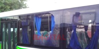 Atacaron y dañaron dos colectivos nuevos.