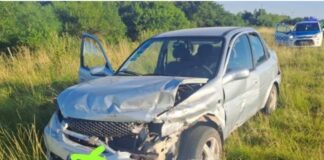Violento impacto contra el guardarrail en la Autovía 12