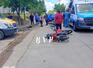 Dos motociclistas lesionados tras un accidente en Paraná: intervino Bomberos Voluntarios Dos motociclistas lesionados tras un accidente en Paraná. Foto: (BVP)