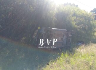 Bomberos Voluntarios intervinieron en un vuelco vehicular sobre la Ruta 131, en la zona de Villa Fontana Un vuelco vehicular sobre la Ruta 131, en la zona de Villa Fontana. Foto: BVP