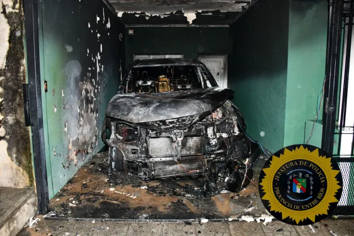 Investigan un ataque con bomba molotov en La Paz. Foto: (PER)