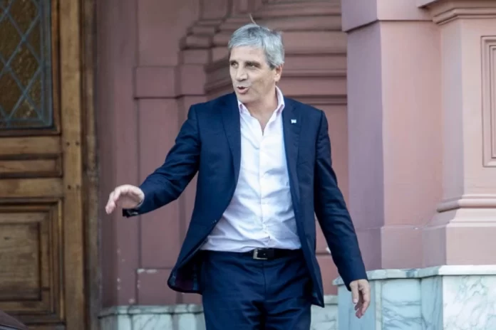 Luis Caputo, ministro de Economía Luis Caputo, ministro de Economía
