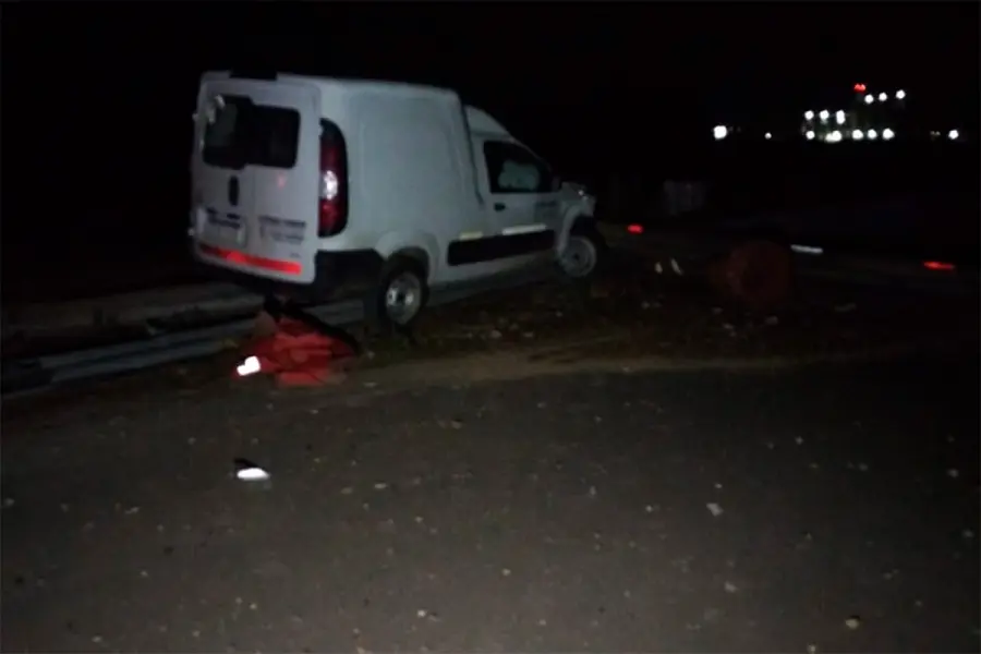 Repartidor evitó un animal en Ruta 18 y terminó sobre el guardarrail