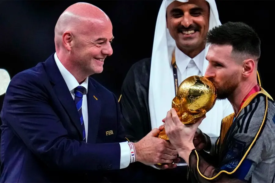 Infantino y Messi. Foto: AP