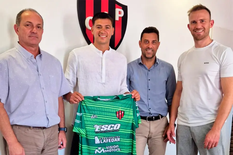 Alan Sosa selló su vínculo hasta diciembre de 2026