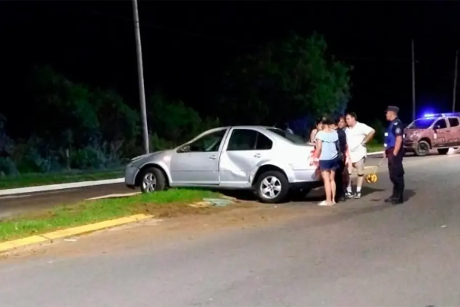 Volcó un auto en Navidad y tres personas resultaron heridas en Concordia
