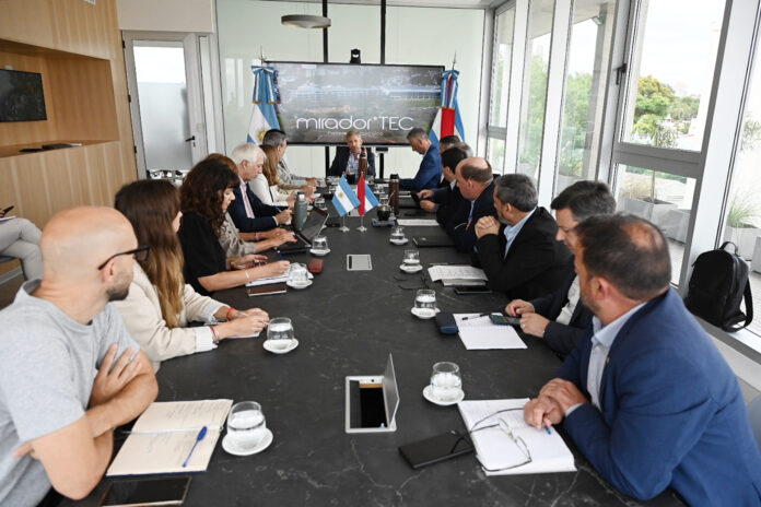 El gabinete provincial analizó temas clave de gestión en una nueva reunión en el MiradorTec. Foto: (GER)