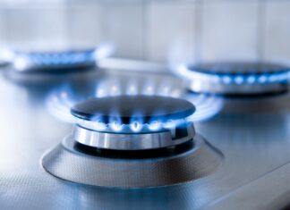 Gas