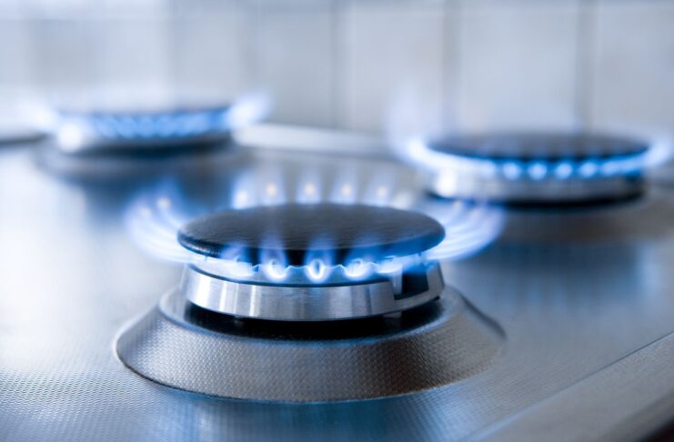 Gas