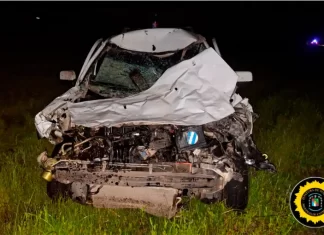 El auto quedó con importantes daños