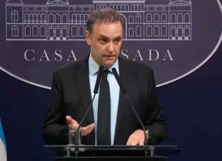 Tras la reunión del Consejo de Mayo, Adorni confirmó el envío de las reformas que se debatirán en extraordinarias Manuel Adorni anuncia el informe tras la reunión del Consejo de Mayo