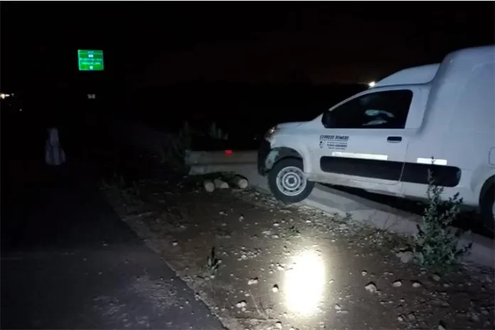 Repartidor evitó un animal en Ruta 18 y terminó sobre el guardarrail