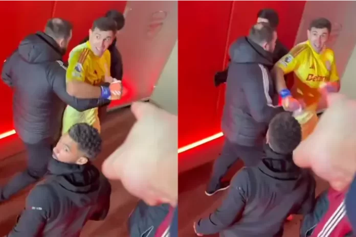 Dibu Martínez se cruzó con hinchas del Arsenal Dibu Martínez se cruzó con hinchas del Arsenal