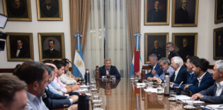 Frigerio en reunión de gabinete. Foto: Gobierno de Entre Ríos