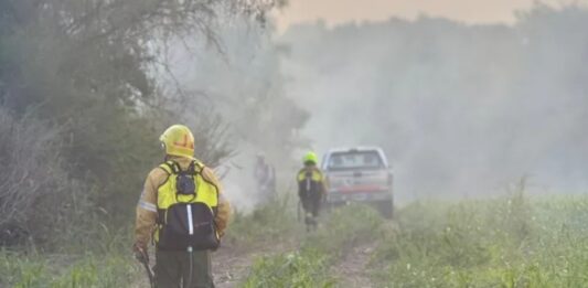 Incendio de grandes dimensiones en la zona de La Picada. Foto: Bomberos Voluntarios