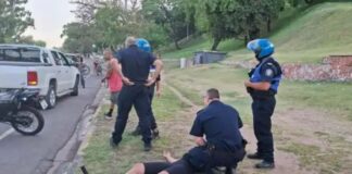 Un móvil policial chocó a una ciclista en la Costanera de Paraná