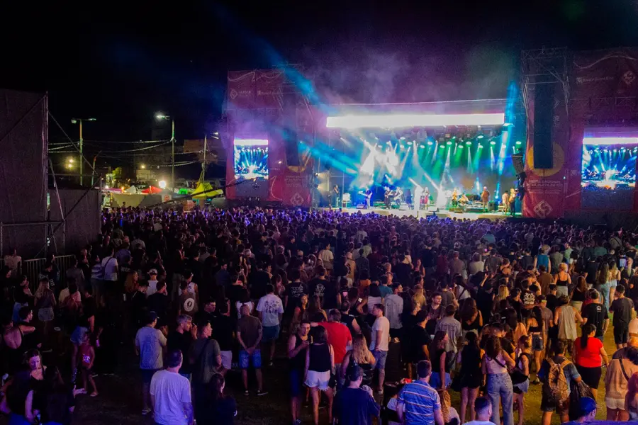 Foto: (Fiesta de la Playa).