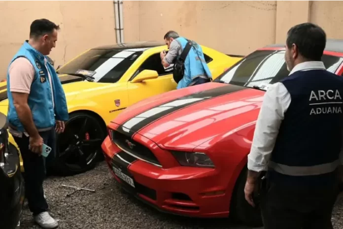 Autos de alta gama secuetrados. Foto: Agencia NA.