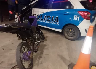Insólito intento de fuga en Chajarí: quiso escapar de la Policía mientras cargaba combustible Motociclista escapó cuando cargaba combustible