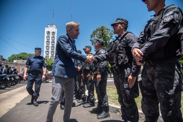 El Gobierno de Entre Ríos anunció un aumento salarial para la Policía y el Servicio Penitenciario
