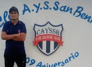 Héctor Sosa nuevo coordinador general de fútbol de San Benito. Foto: CAySSB