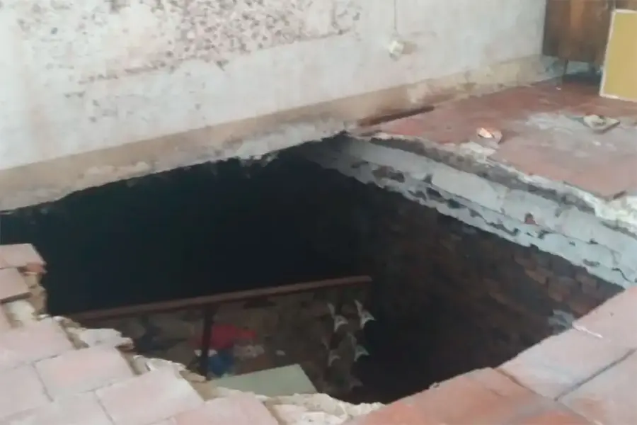 Socavón en una peluquería de Rosario del Tala. Foto: Tala Radio