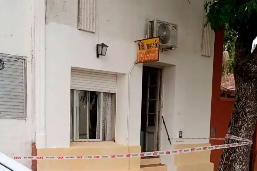 Socavón en una peluquería de Rosario del Tala. Foto: Tala Radio