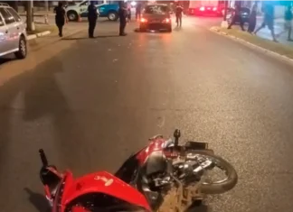 Grave choque entre un auto y una moto en Concordia: una mujer fue internada en terapia intensiva Una mujer fue internada en terapia intensiva