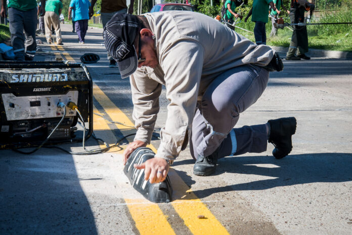 Realizan mejoras en la ciclovía del Acceso Sur de Paraná. Foto: (MdP)